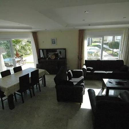 Green Golf Villas *